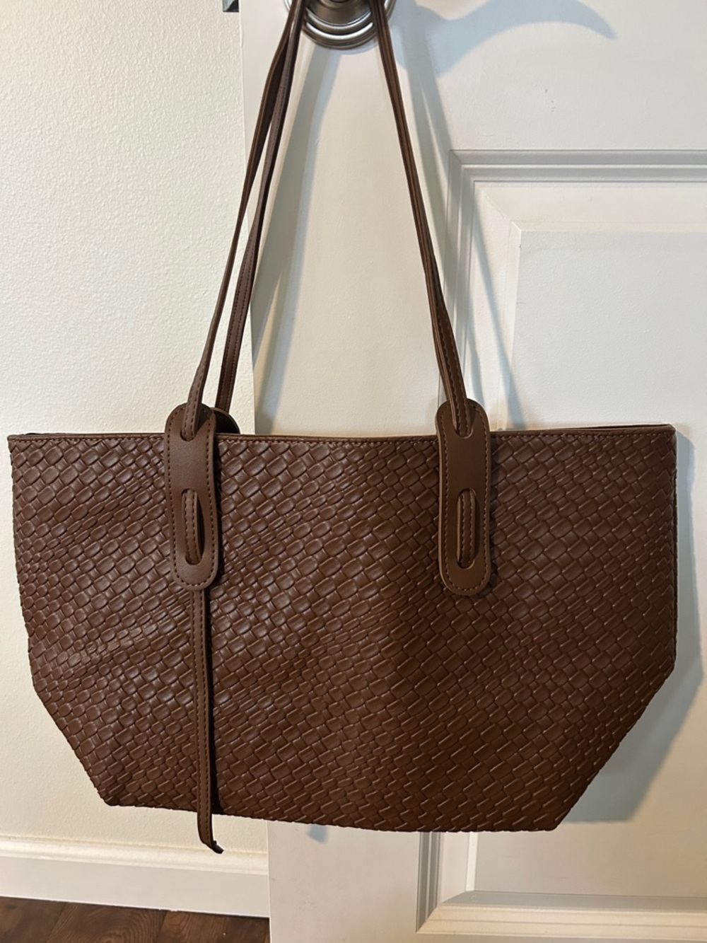Classic Woven Tote Bag in Brown